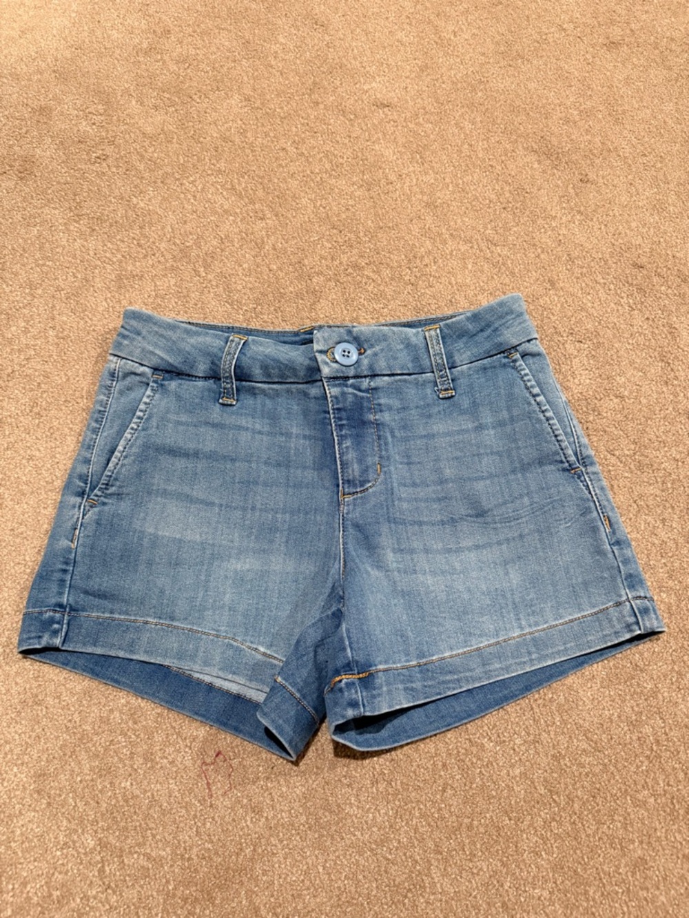 BCBG Light Blue Denim Trouser Short- Women’s  size 3/26